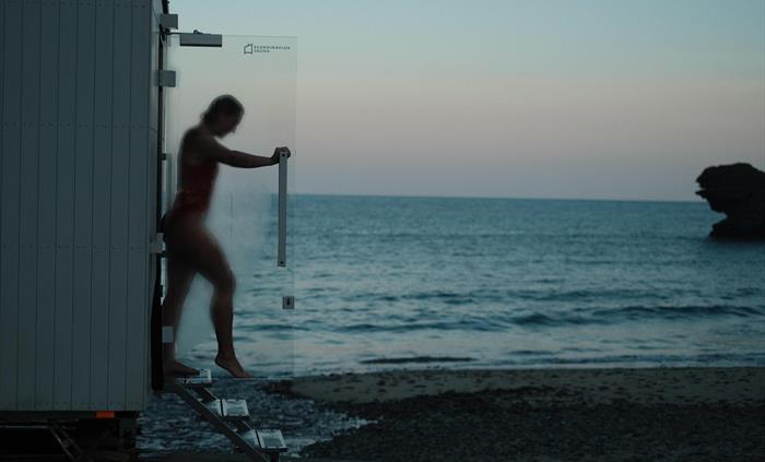 After 15 minutes in the sauna, everyone needs to cool off!